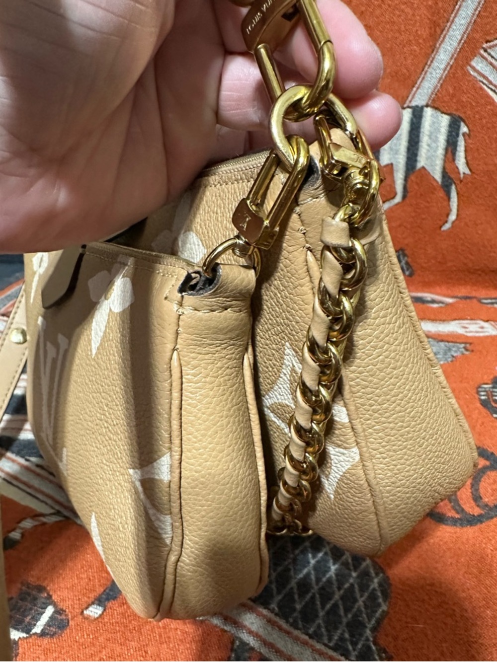 LOUIS VUITTON ❤️🌟MONOGRAM EMPREINTE GIANT MULTI POCHETTE W/ TWO STRAP MICRCHIP⭐️ - Picture 9 of 15